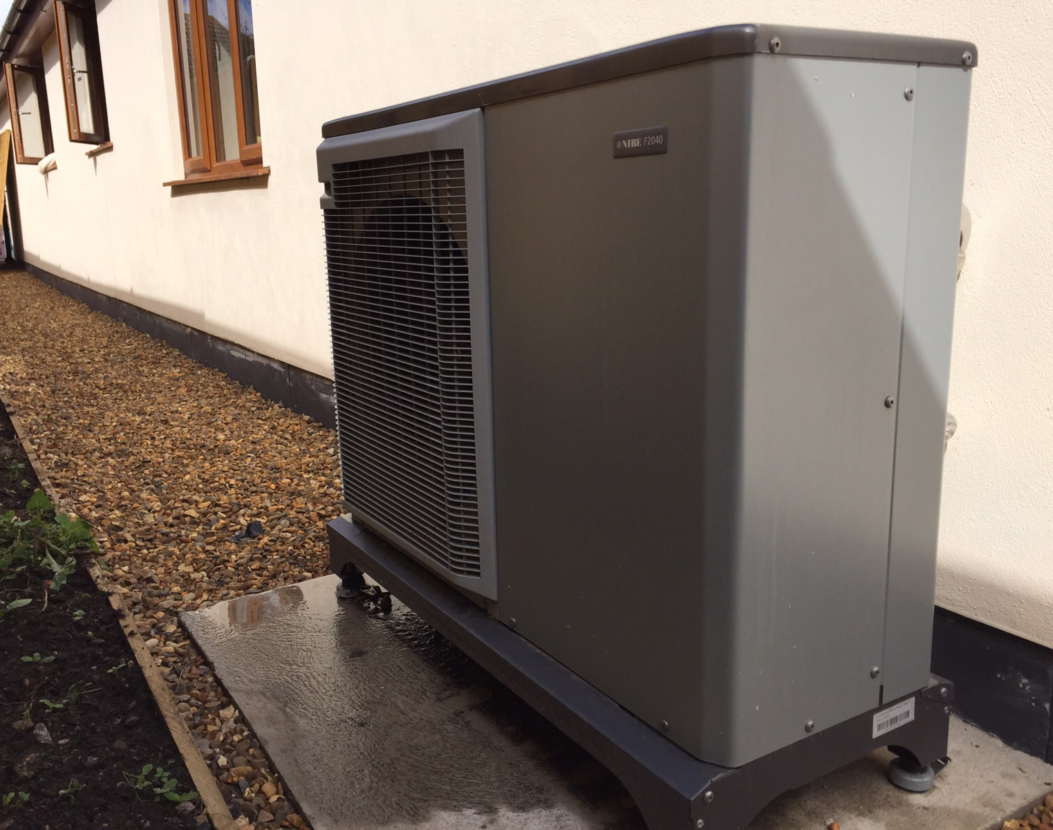 air source heat pump installation Blofield for a 4-bedroom new build property.
